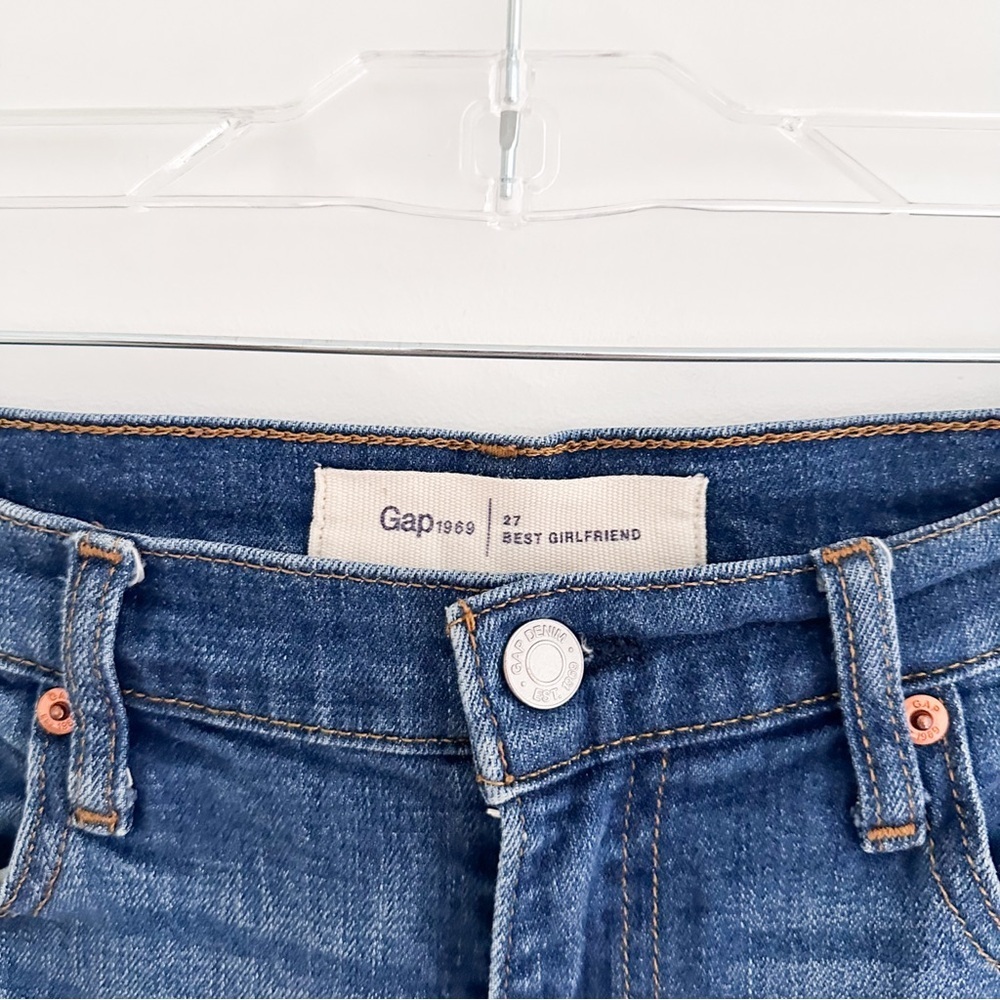 Gap 1969 Best Girlfriend Distressed Jeans With Released Hem Vintage Wash Size 27 - Picture 3 of 7